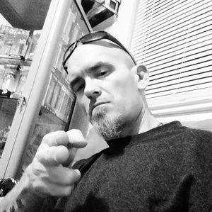 Meet your Posher, Cliff